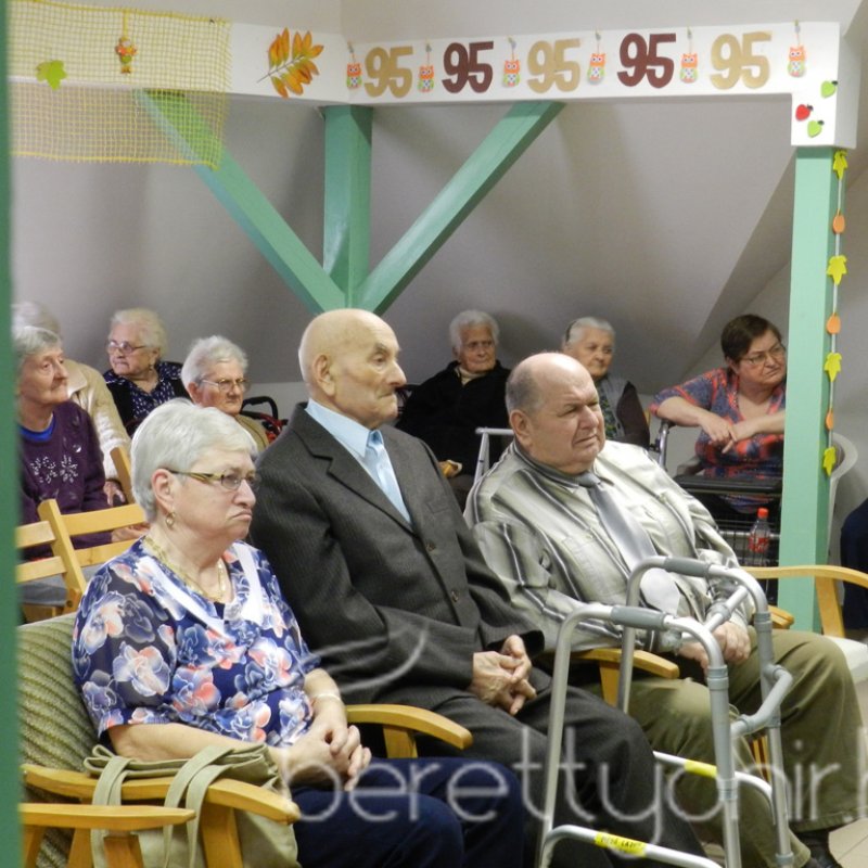 Mező Lajos bácsi 95 éves 69